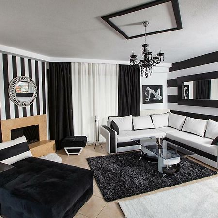 Villa Deluxe Sight Янина Екстериор снимка