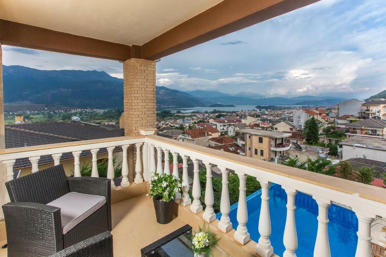 Villa Deluxe Sight Янина Екстериор снимка