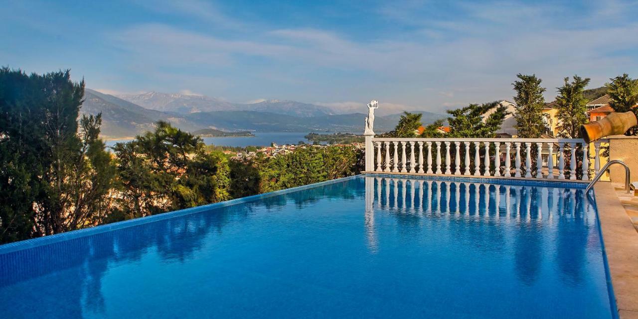 Villa Deluxe Sight Янина Екстериор снимка