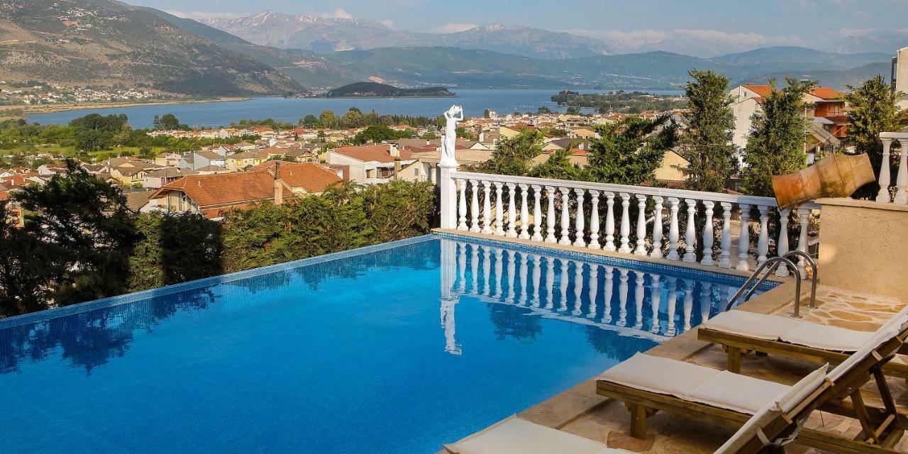 Villa Deluxe Sight Янина Екстериор снимка